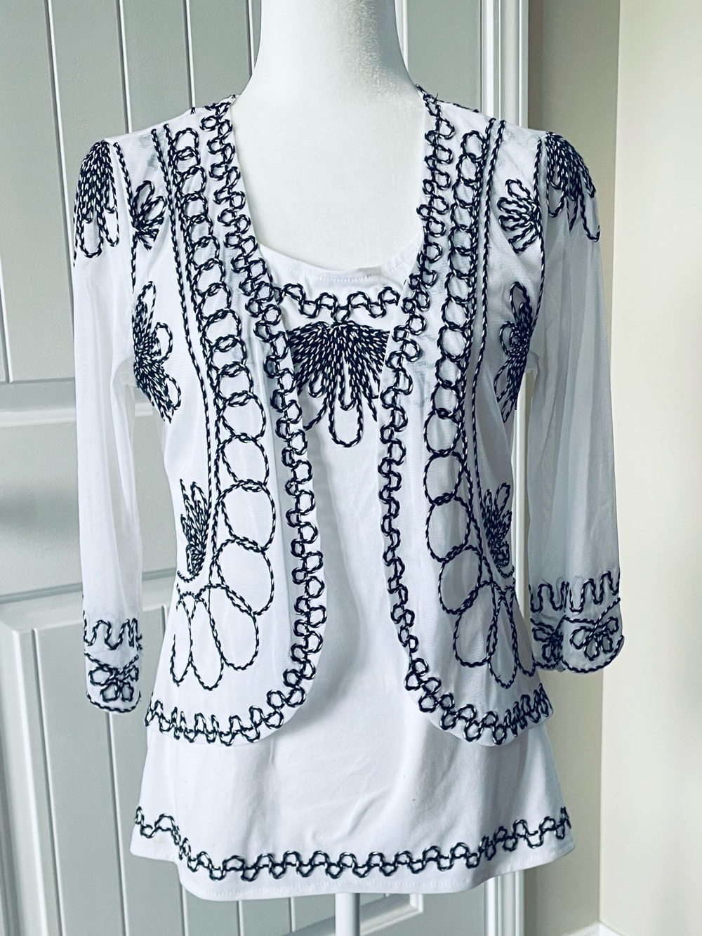 Lauren Michelle White Long Sleeve Top with Black Embroidery